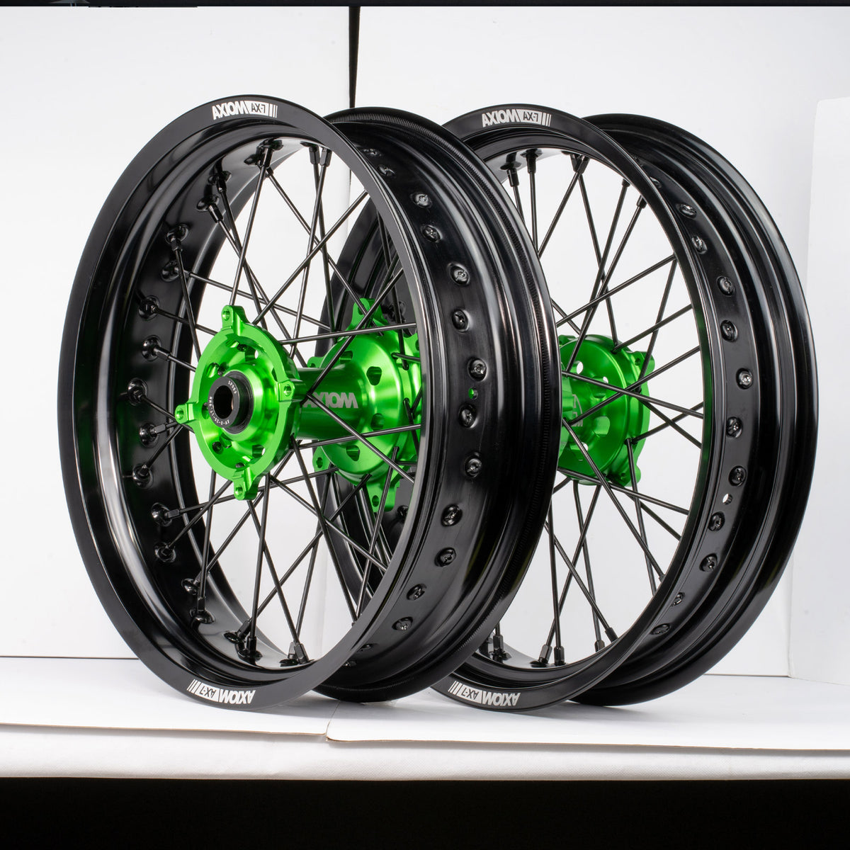 Axiom Moto-X - Custom Wheel Building Experts by Kevin Titman