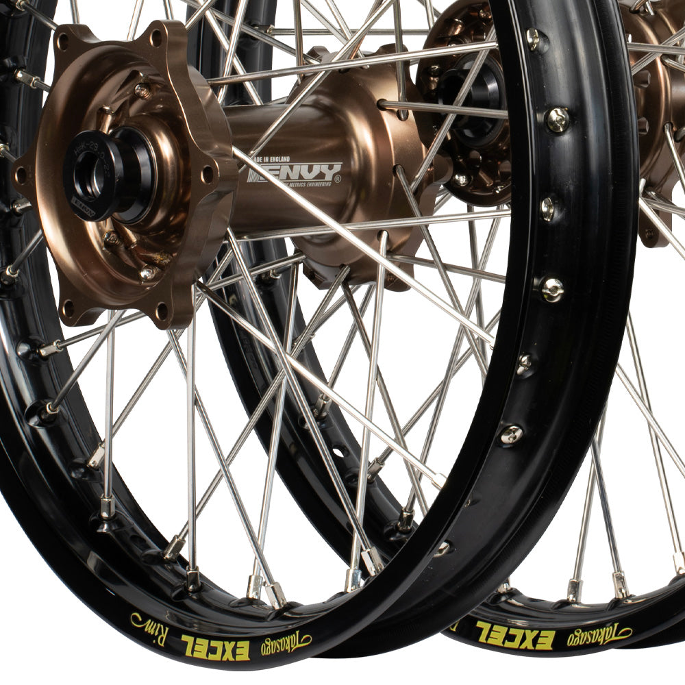 Envy/Excel Suzuki RM125-250 1993-95 Black/Mag Wheel Set