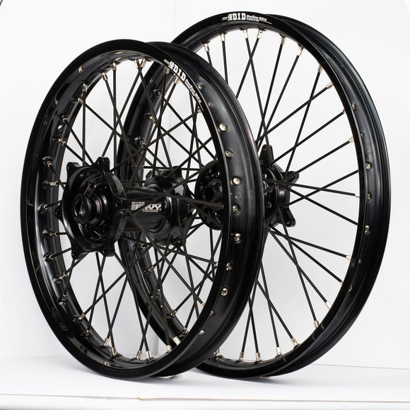 Envy did black black